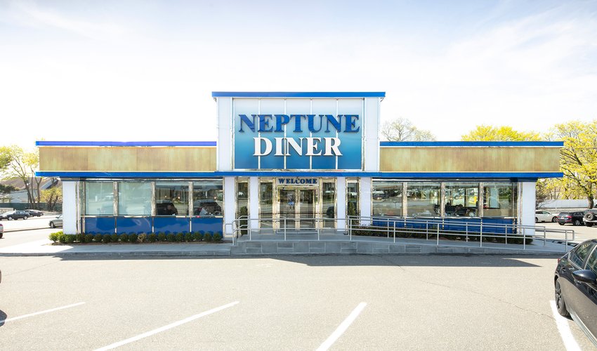 neptune-diner-syosset-exterior